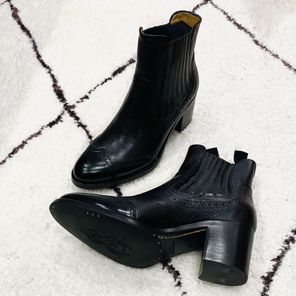 Black Chelsea Boots